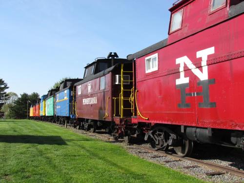 Red Caboose Motel & Restaurant - Accommodation - Ronks