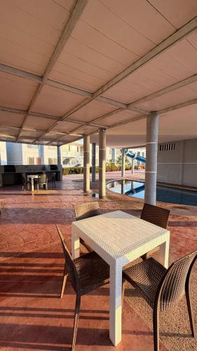 Karnak Ciudad Flamingo Apartment for 8 people in Chichiriviche