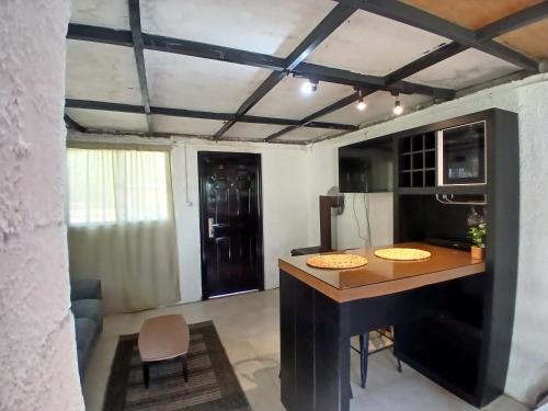 Casita tipo cabaña cerca del rio con todo
