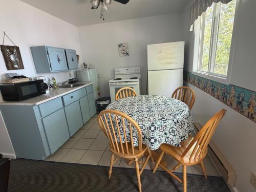 The Fundy Rocks Resort in Hopewell Cape (NB)