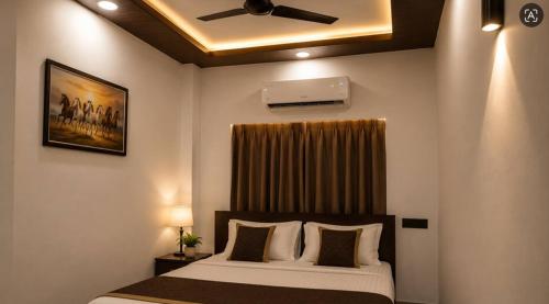 Monishka Palace Homestay - Ayodhya