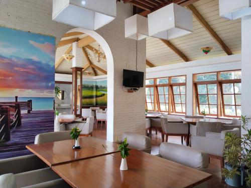 Restaurant, Megamendung Permai Hotel & Resort in Puncak