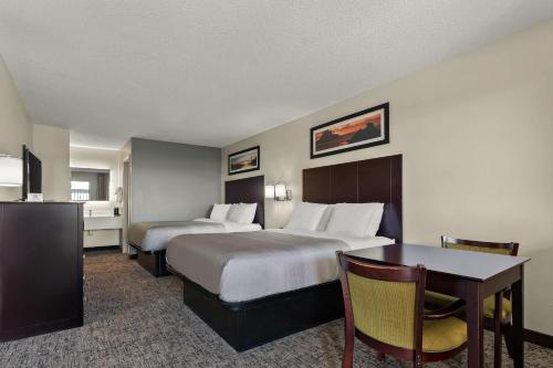 Quality Inn & Suites Dublin