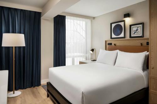 1 queen bed