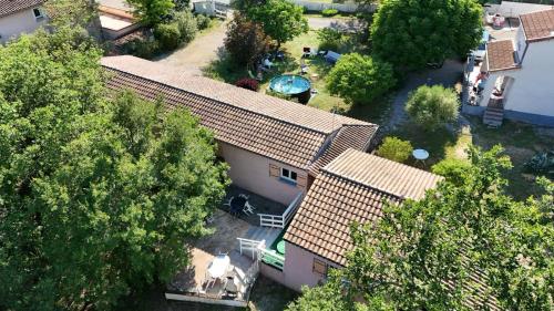 Les Murmures de la Forêt Bed and Breakfast (Les Murmures de la Foret Bed and Breakfast) in Lanas