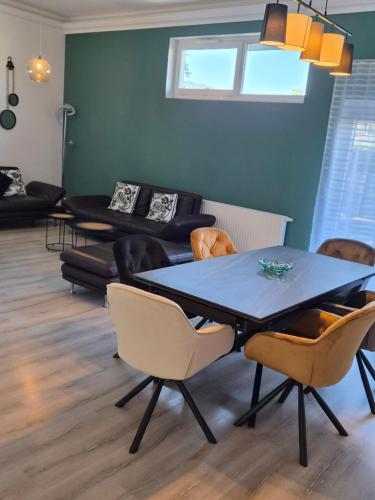  Exklusive FW mit 3 SZ und großer Terrasse in Gratkorn