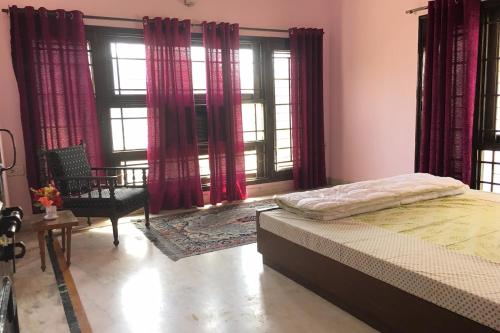 Charming , Homely, Fully-Equipped