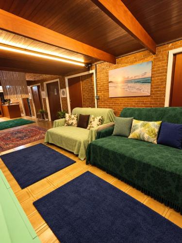 salon détente/TV commun, Legusto House in Ubatuba