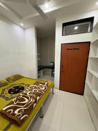 Hotel Dhanush