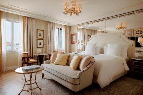 2 twin beds
