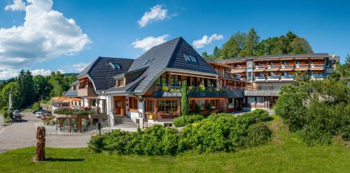 Albtalblick Ihr Wellness- & Wanderhotel - Hotel - Häusern