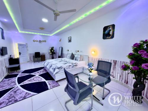 Cama, The White House Events & More in Koforidua