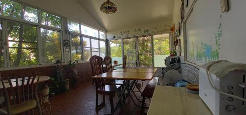 Restaurant, Joel's Garden 悠爾庭園古厝民宿 in Baihe District