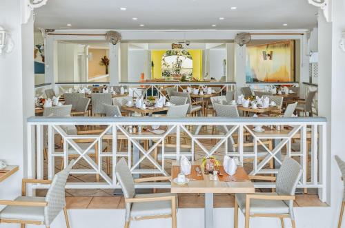מסעדה, Bay Gardens Hotel in מפרץ רודני