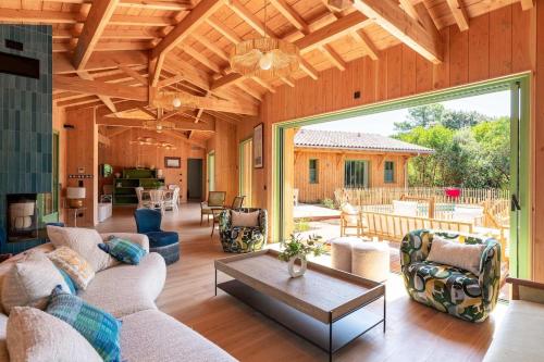 Villa Aloe moderne avec piscine chauffée