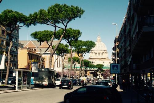 Roman Holidays, Roma