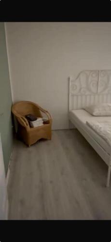 Adam's Hostel - Self Check-In & Only Private Rooms 5