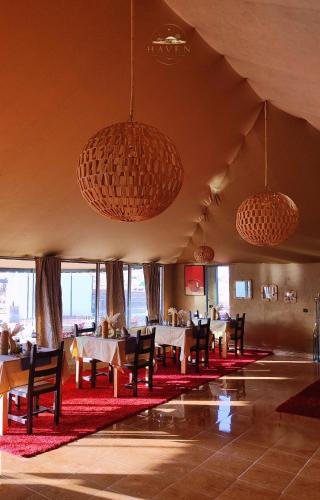 Restaurant, Haven Luxury Camp in Merzouga
