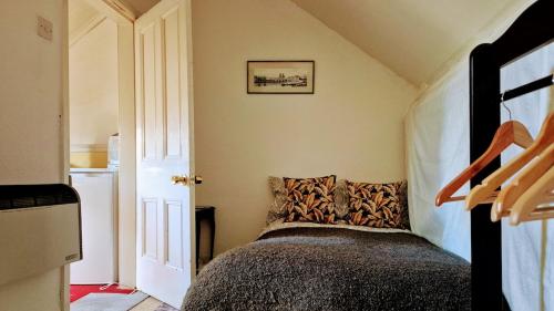 4-bedroom Victorian Home Belfast in Knock