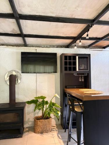 Casita tipo cabaña cerca del rio con todo