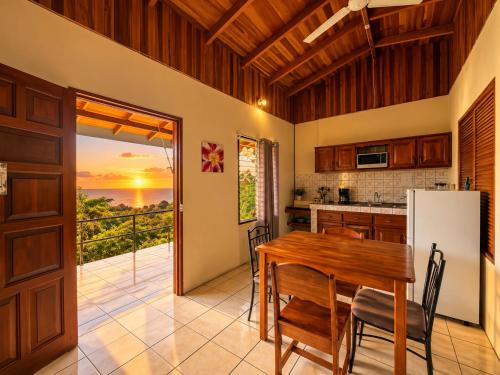 Pura Natura Lodge in Quepos