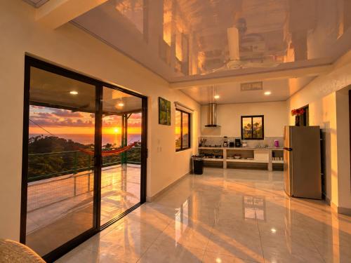 Pura Natura Lodge in Quepos