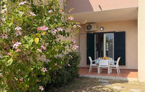 1 Bedroom Amazing Apartment In Costa Rei