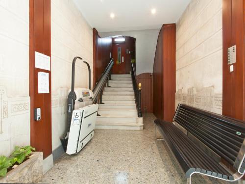 RentBCN Rambla Catalunya Apartment - image 4