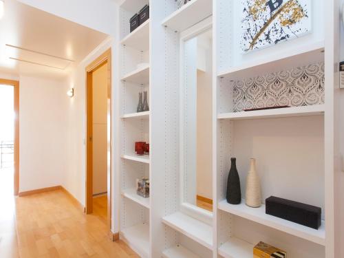 RentBCN Rambla Catalunya Apartment - image 5