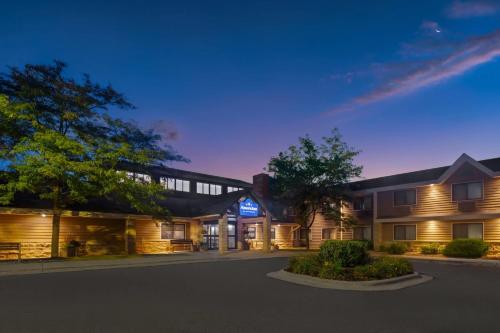 AmericInn by Wyndham Mankato Event Center near MSU