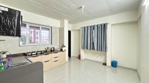 Cozy Luxury Stay in Gola Gokaran Nath