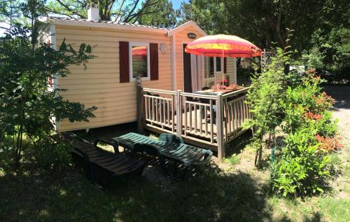 2 bedrooms, 4 beds