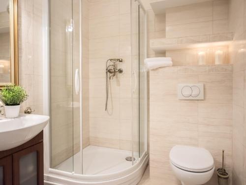 VacationClub - Trzy Korony Wazow Apartment 12 - image 3