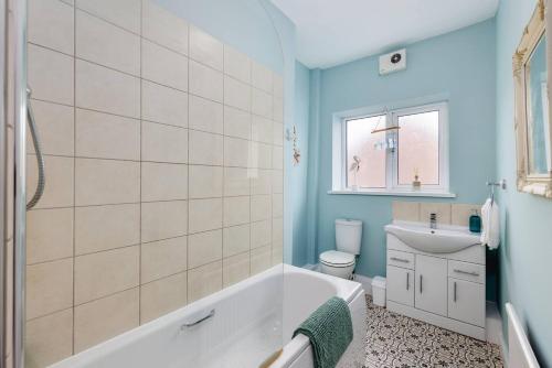 Banyo, The Quarters, Maritime 3 Bedroom Flat, Sleeps 5 in Maryport