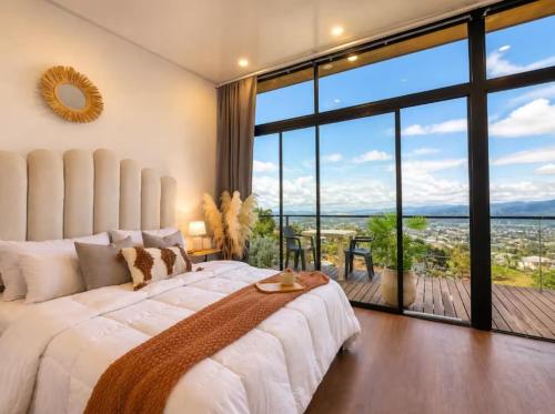 Despierta con una vista increíble alas montañas