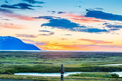 周邊環境, Laxhús (Laxhus) in 胡薩維克