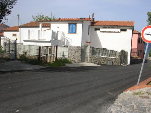  Casetta Azzurra in Pomonte