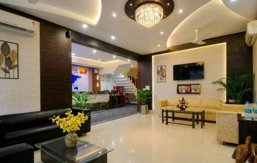 Előcsarnok, Sky Rich International - 5 Minutes From Karol Bagh Metro Station in Karol Bagh