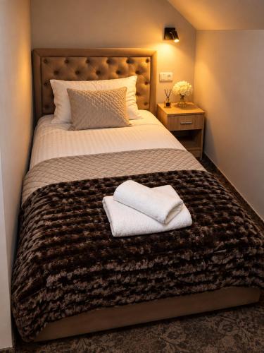 1 twin bed