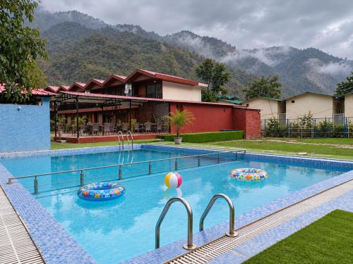 Aqua Forest River Resort