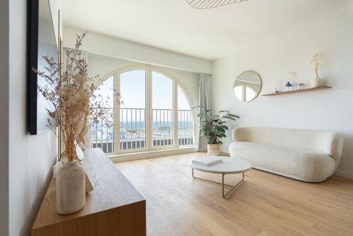 Appartement PORTE BLEUE MARSEILLE face à la mer