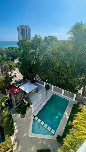 Costera, depa hasta 9 personas con vista al mar, alberca, terraza y aire acondicionado