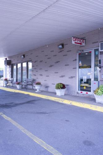 Elect Inn 5 in Cornwall (Ontario)