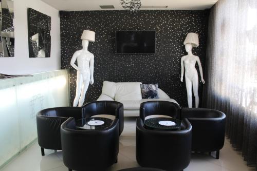 Hotel Muchacho - image 6