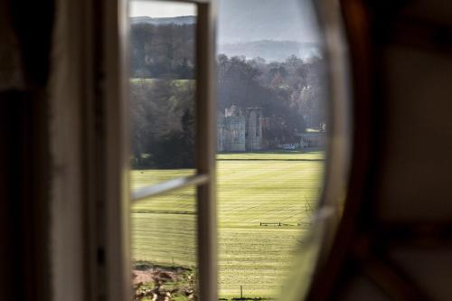 A környék, Cowdray Lodge B&B rooms in Easebourne