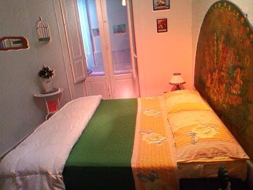 Double Room with Shared Bathroom room in Palermo Centrale