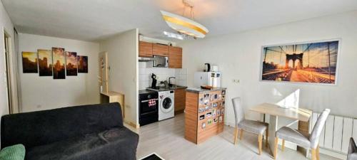 T2 cosy Villefranche proche centre-ville et autoroute 2
