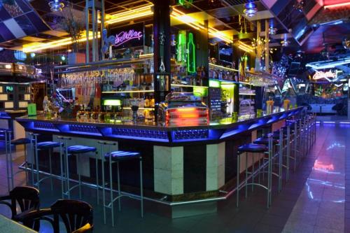 Hotel Cade - image 13