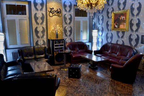 ห้องจัดเลี้ยง, Hotel Cade in ปิเสค