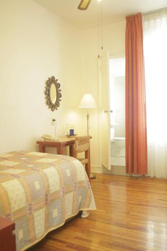 92250782 Hotel Casa Gonzalez